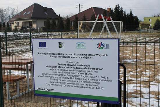 Plac zabaw w Hucie Chojno 3